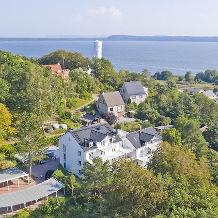 Moderne Ferienwohnung Mit Balkon, Meerblick - Ferienresidenz Zwei Boddenfewo 1-2 Lietzow Zewnętrze zdjęcie
