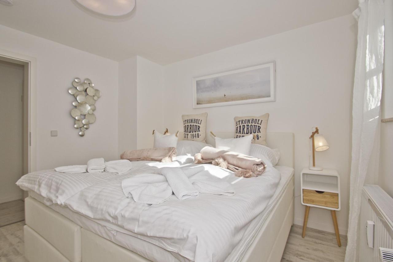 Moderne Ferienwohnung Mit Balkon, Meerblick - Ferienresidenz Zwei Boddenfewo 1-2 Lietzow Zewnętrze zdjęcie