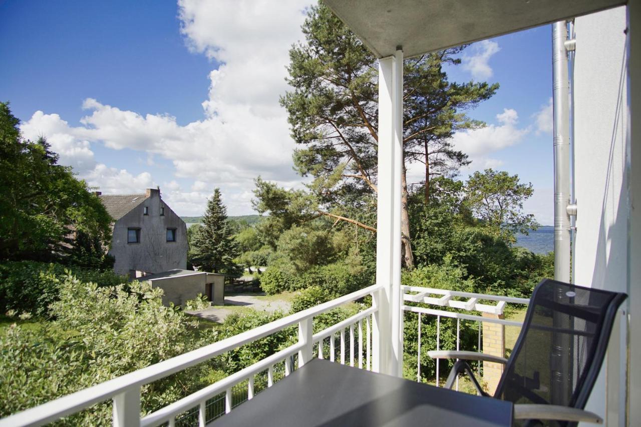 Moderne Ferienwohnung Mit Balkon, Meerblick - Ferienresidenz Zwei Boddenfewo 1-2 Lietzow Zewnętrze zdjęcie